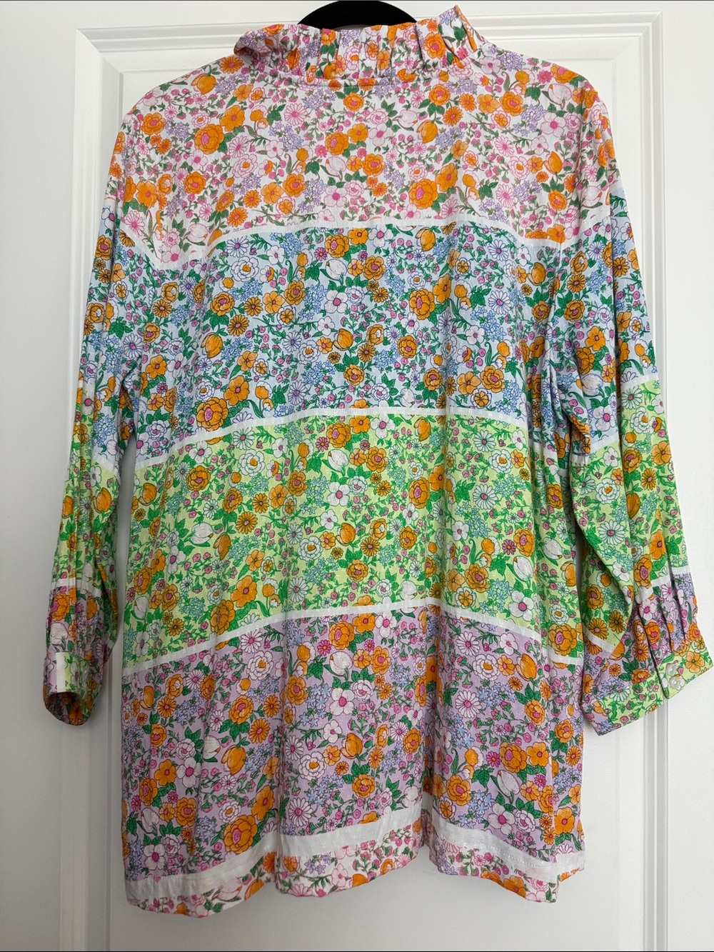 NWT crown & ivy Multicolor Floral V-Neck Tunic - Picture 2 of 4